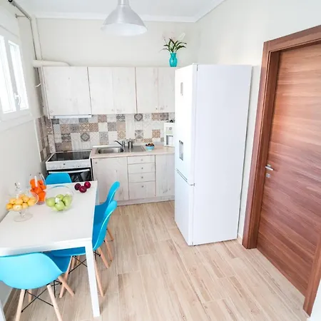 Sea Breeze Vibes Apartment Nea Peramos (Macedonia)